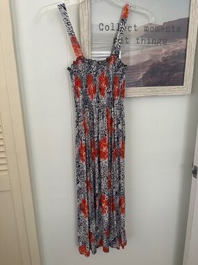 Size S/M Marie Claire Babydoll Smocked Midi Dress with Orange Floral Print